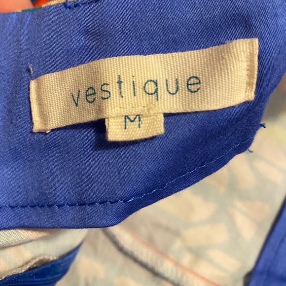 VESTIQUE shorts - Size M - Picture 5 of 9